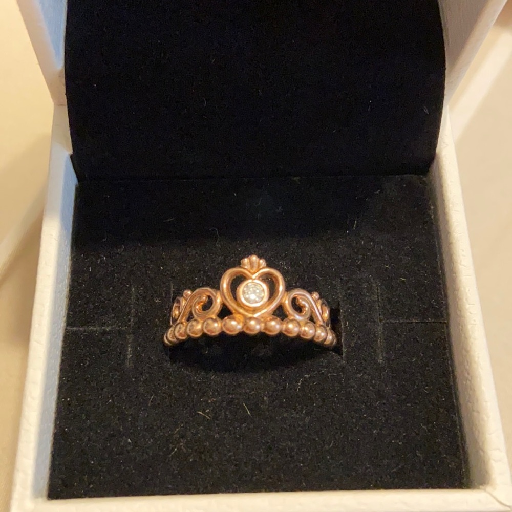 Pandora crown ring